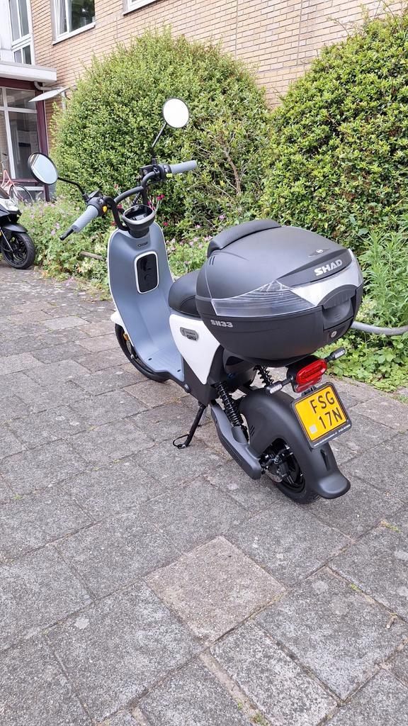SEGWAY B110S MET NOG GEEN 4500KM OP DE TELLER!, Fietsen en Brommers, Snorfietsen en Snorscooters, Zo goed als nieuw, Overige merken