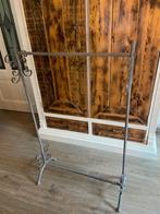 Kledingrekje, Ophalen, Zo goed als nieuw
