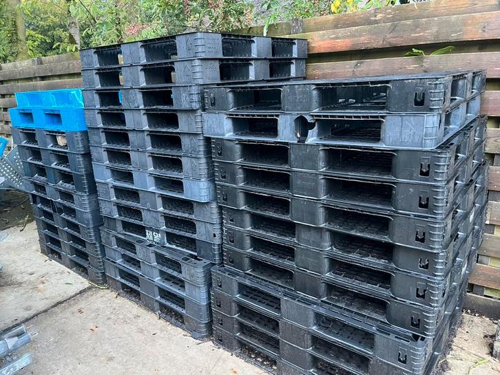 Kunststof plastic pallets 130x110cm + 110x110cm 15cm h zwart, Doe-het-zelf en Verbouw, Kratten en Dozen, Gebruikt, Overige typen