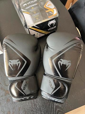 Venum Bokshandschoenen Contender 2.0 beschikbaar voor biedingen