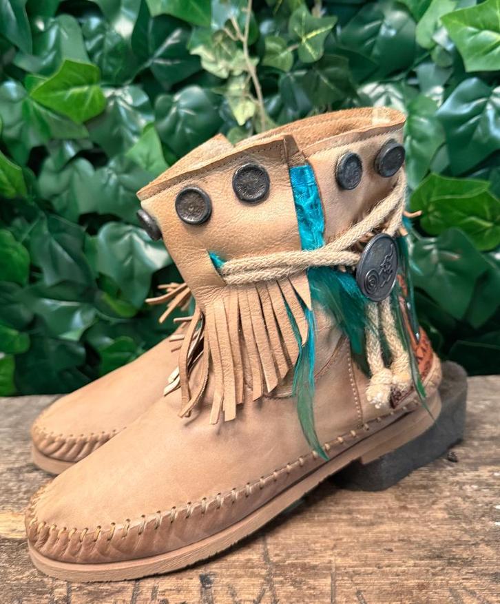 Bijna Nieuwe ibiza festival laarsjes Karma of Charme maat 39, Kleding | Dames, Schoenen, Zo goed als nieuw, Lage of Enkellaarzen