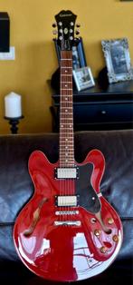 Epiphone ES 335 Cherry red, Muziek en Instrumenten, Snaarinstrumenten | Gitaren | Elektrisch, Ophalen, Zo goed als nieuw, Hollow body