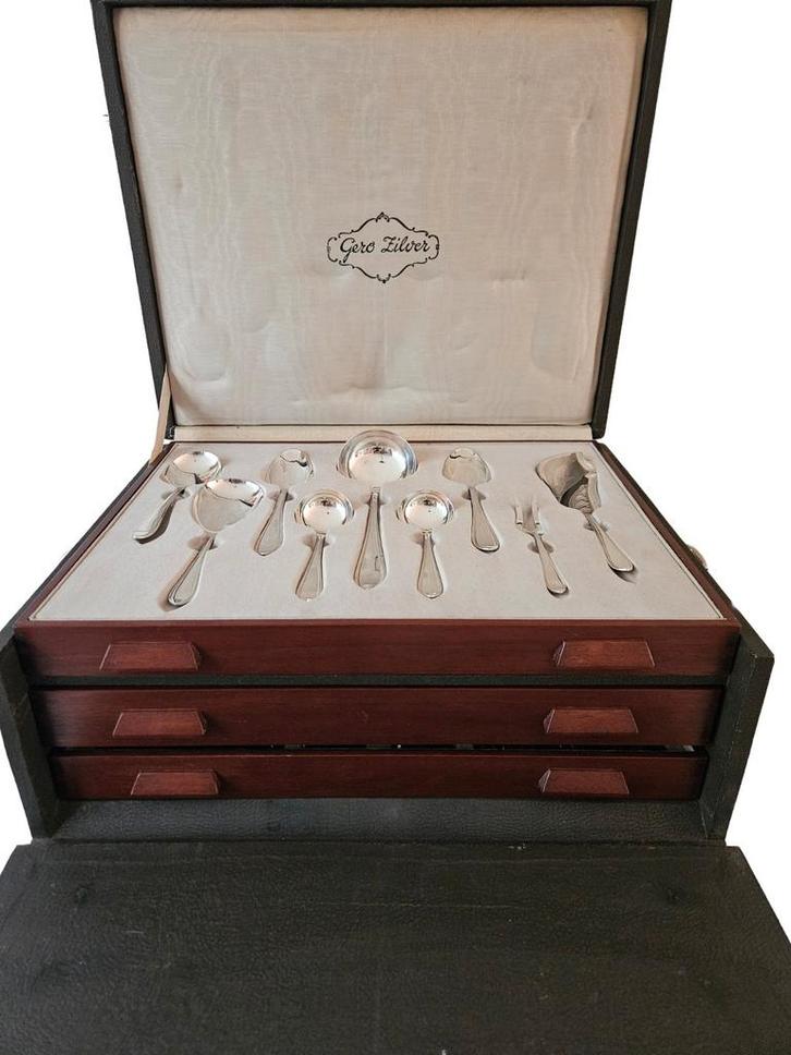 Antieke 12 persoons verzilverde bestekcassette van Gero, Antiek en Kunst, Antiek | Bestek, Ophalen