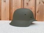 M42 helm refurbished, Verzamelen, Militaria | Tweede Wereldoorlog, Ophalen of Verzenden, Landmacht, Duitsland, Helm of Baret