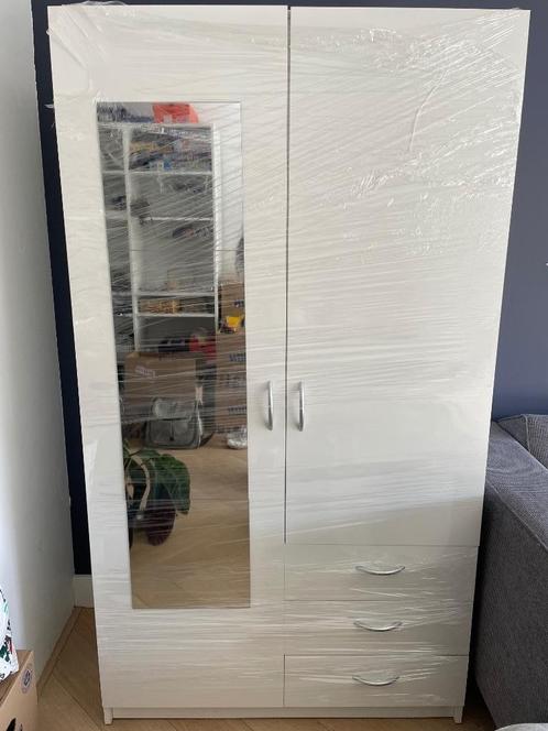 Witte 2 persoons kledingkast Varia, Huis en Inrichting, Kasten | Kledingkasten, Zo goed als nieuw, 150 tot 200 cm, 50 tot 100 cm