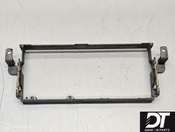 Navigatiedisplay inbouwframe BMW 5-serie E39 51458159977 beschikbaar voor biedingen