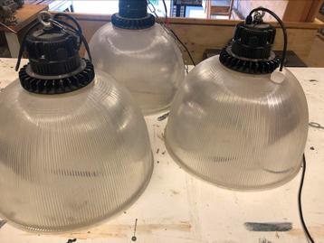 Industriële hanglampen led beschikbaar voor biedingen