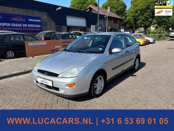 Ford Focus 1.4-16V Trend NIEUWE APK! beschikbaar voor biedingen