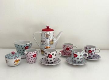 Douwe Egberts kinderservies. Kado-idee! beschikbaar voor biedingen