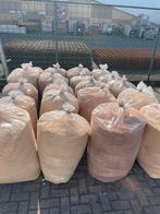 Zakken zaagsel, Ophalen, Zo goed als nieuw, Plank, Overige houtsoorten