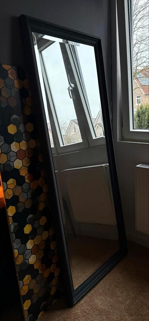 Mooie grote spiegel met houten lijst en achterzijde, Huis en Inrichting, Woonaccessoires | Spiegels, Zo goed als nieuw, Rechthoekig