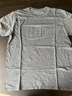 Tesla T-shirt - Stijlvol en comfortabel!, Ophalen of Verzenden, Zo goed als nieuw, Maat 52/54 (L), Grijs