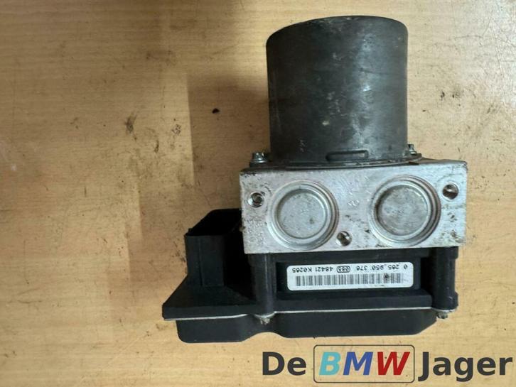 ABS pomp BMW 5-serie E60 E61 6-serie E63 E64 34516768910, Auto-onderdelen, Remmen en Aandrijving, BMW, Gebruikt, Ophalen of Verzenden