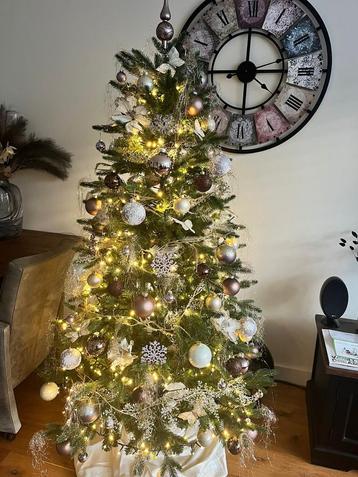 Kunstkerstboom Avoriaz 180cm beschikbaar voor biedingen