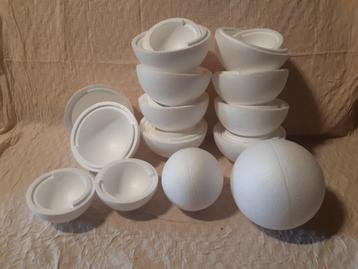Piepschuim bollen, 6 x 20 cm, 6 x 15 cm doorsnede (24 halve) beschikbaar voor biedingen