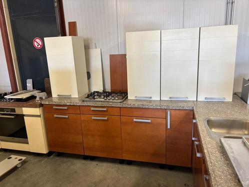 Mooie (houtlook) hoekkeuken, Huis en Inrichting, Keuken | Complete keukens, Gebruikt, Hoekkeuken, Bruin, Graniet of Steen, Ophalen of Verzenden