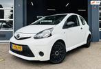 Toyota Aygo 1.0 VVT-i Access STBEKR | APK | 3DRS | FRISSE AU, Auto's, Toyota, Voorwielaandrijving, Euro 5, Gebruikt, 4 stoelen