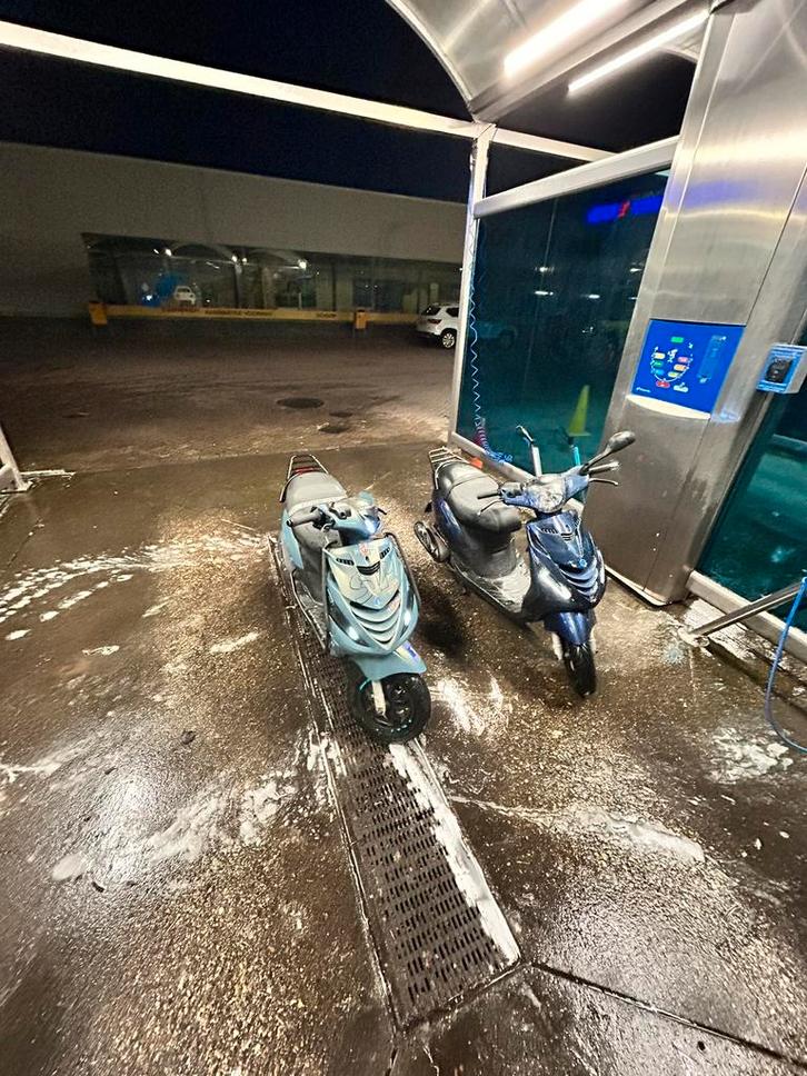 Zip iget e4 50cc, Fietsen en Brommers, Scooters | Piaggio, Zo goed als nieuw, Zip, Tweetakt, Ophalen