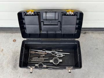 Tapset incl. koffer beschikbaar voor biedingen