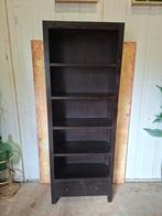 Zwarte teakhouten boekenkast afm, 70x30cm en 190cm hoog., Ophalen of Verzenden, Zo goed als nieuw, 25 tot 50 cm, 150 tot 200 cm