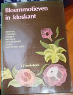 Bloemmotieven in kloskunst (J.J. Vandenhorst), Ophalen of Verzenden, Zo goed als nieuw, Overige onderwerpen