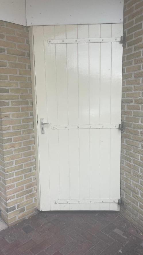Buitendeur (poortdeur) in goede staat (wit), Doe-het-zelf en Verbouw, Deuren en Horren, Gebruikt, Buitendeur, 200 tot 215 cm, 80 tot 100 cm