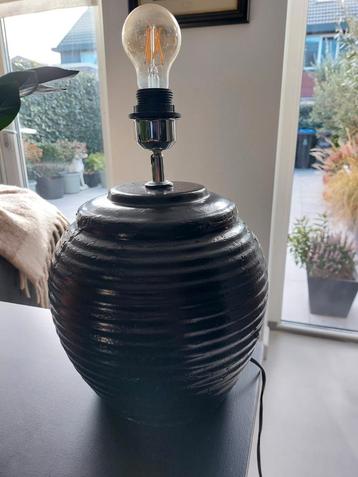 Zwart Kruiklamp met Ribbels - 36cm beschikbaar voor biedingen