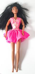Barbie van Mattel China 1966 Pocahontas, Verzamelen, Poppen, Ophalen of Verzenden, Zo goed als nieuw, Pop