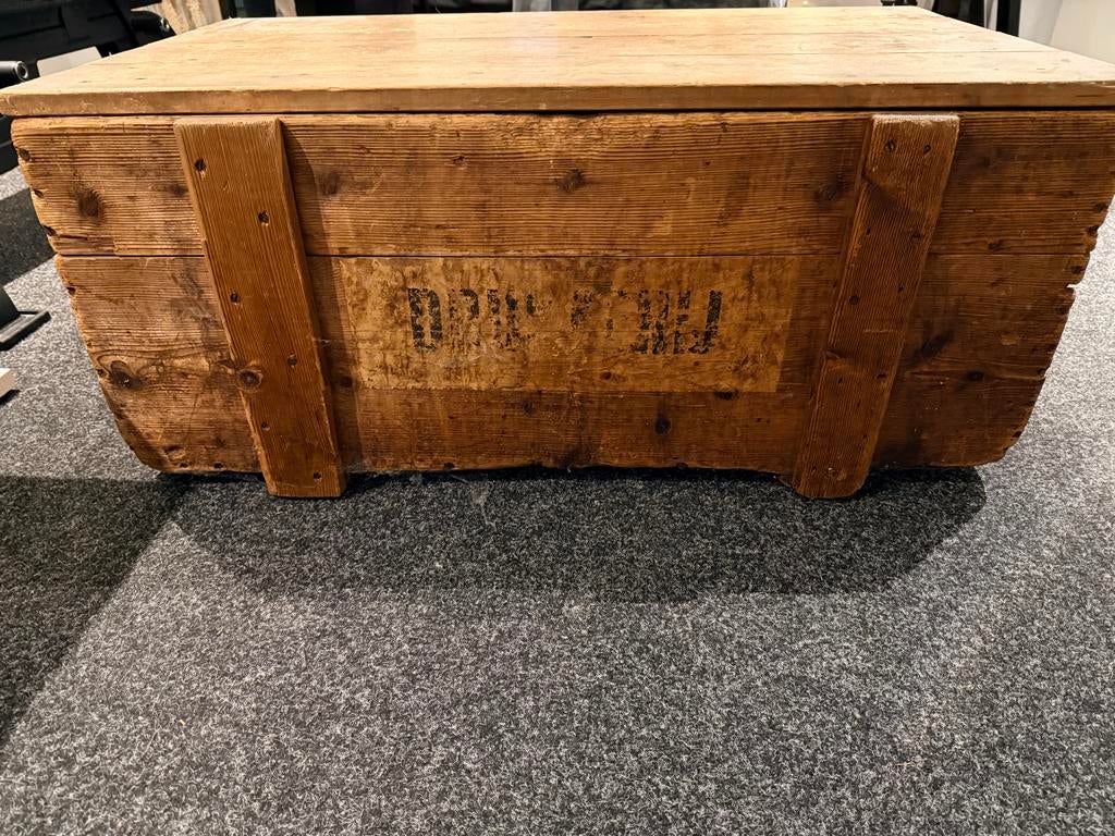 Oude Houten Drukkerij Kist, Ophalen