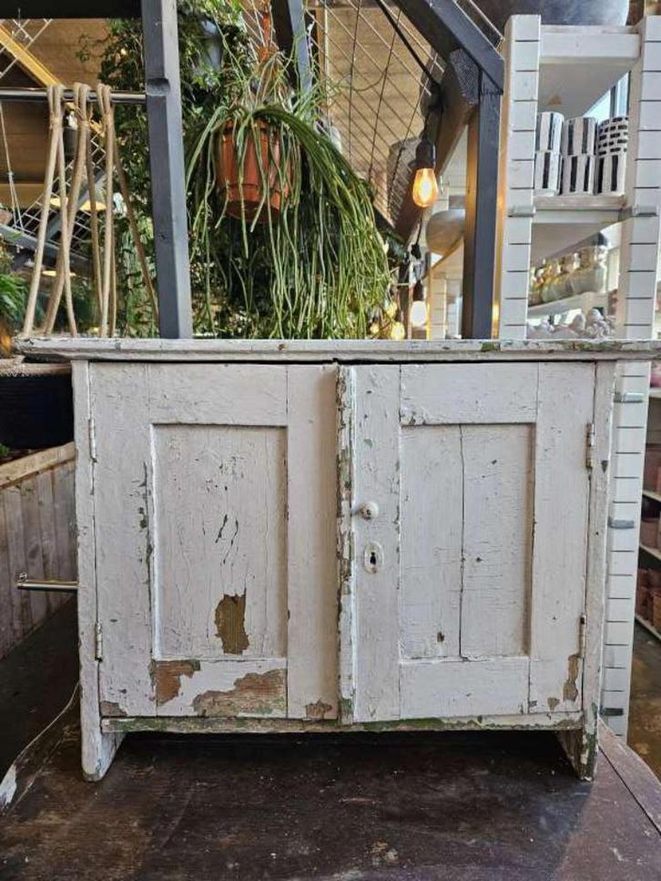 brocant kastje ``WOONWINKEL RUSTIEK``, Antiek en Kunst, Curiosa en Brocante, Ophalen of Verzenden