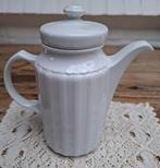 Vintage smal wit porseleinen koffiepotje Seltmann Weiden, Overige typen, Ophalen of Verzenden, Zo goed als nieuw, Effen