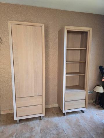 Massief eiken houten boekenkasten. 1 mét en 1 zonder deur.. beschikbaar voor biedingen