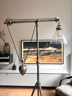 Design Floor Lamp from New York (90x169cm), 150 tot 200 cm, Metaal, Zo goed als nieuw, Ophalen