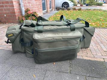 Nieuwe Shimano Deluxe Carryall Karper Tas beschikbaar voor biedingen
