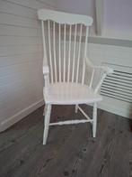 Witte Houten Armstoel, Ophalen