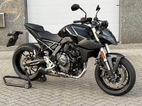 Suzuki GSX-8S ABS Nieuwstaat 1e Eigenaar Origineel NL 705 km, Motoren, Motoren | Suzuki, Bedrijf, Naked bike, meer dan 35 kW, 2 cilinders