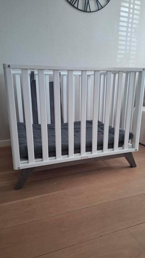 Bopita Box + 2 Boxkleden + Matras, Kinderen en Baby's, Boxen, Gebruikt, Vierkant, In hoogte verstelbaar, Boxkleed, Ophalen