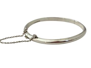 Strakke zilveren bangle, slavenband. B 4,5 mm beschikbaar voor biedingen