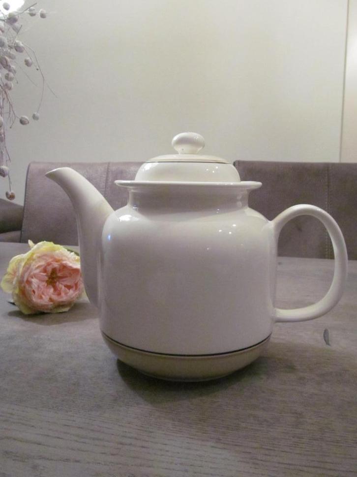Arabia Seita Arctica Grote Theepot, Huis en Inrichting, Keuken | Servies, Zo goed als nieuw, Overige typen, Overige stijlen, Keramiek