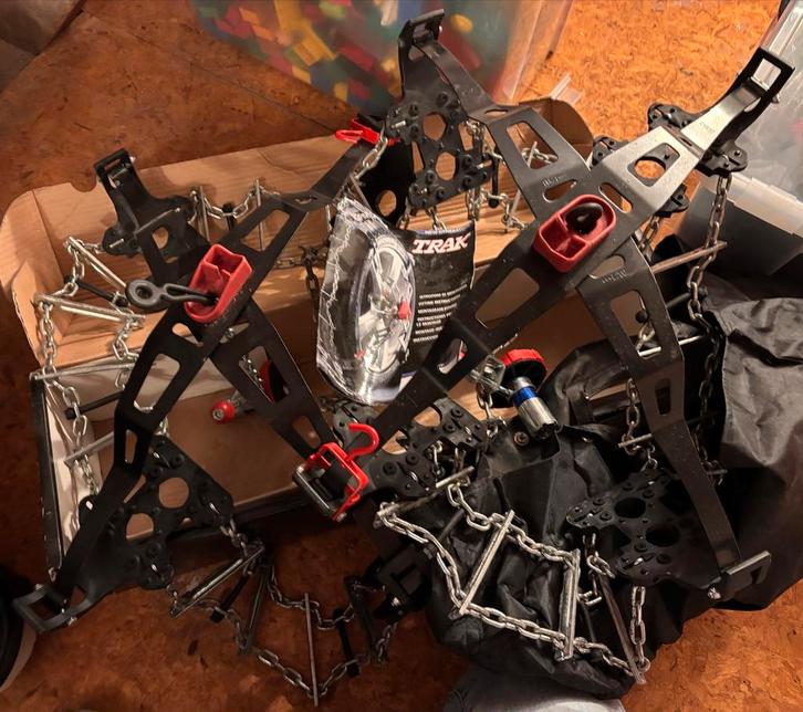 Maggi Trak 210 Sneeuwkettingen, Auto diversen, Sneeuwkettingen, Zo goed als nieuw, Ophalen of Verzenden