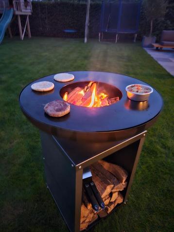 Plancha BBQ Blokland Zwart en Cortenstaal Vuurschaal beschikbaar voor biedingen