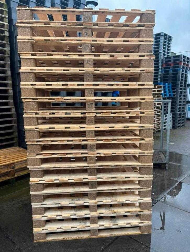 Zeer grote houten pallets 112x142, Doe-het-zelf en Verbouw, Hout en Planken, Zo goed als nieuw, Pallet, Overige houtsoorten, Minder dan 200 cm