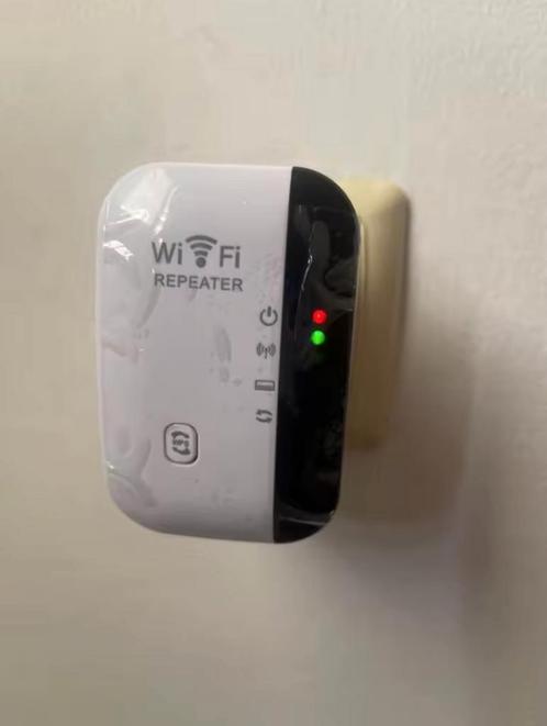 Wifi repeater, Computers en Software, WiFi-versterkers, Zo goed als nieuw, Ophalen of Verzenden