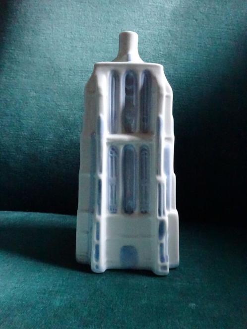 Boomsma Friesche Beerenburg toren 'De Oldehoven' Leeuwarden, Antiek en Kunst, Antiek | Keramiek en Aardewerk, Ophalen of Verzenden