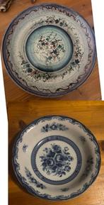 Antieke/vintage Handbesch. bord en 1 blue rose diep bord, Ophalen of Verzenden