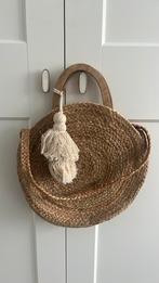 Rieten cross body tas met houten handvat Zara, Sieraden, Tassen en Uiterlijk, Tassen | Damestassen, Ophalen of Verzenden, Nieuw