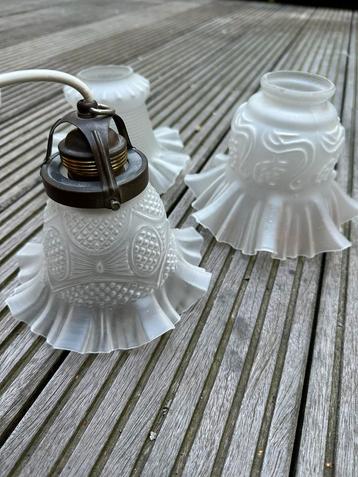 Antieke lampenkappen brocante - 3 stuks beschikbaar voor biedingen