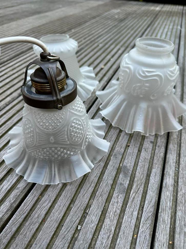 Antieke lampenkappen brocante - 3 stuks, Huis en Inrichting, Lampen | Lampenkappen, Gebruikt, Minder dan 25 cm, Overige vormen