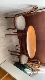 Salontafel met stoelen, Ophalen