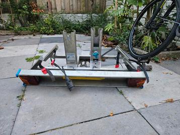 Fietsen drager beschikbaar voor biedingen